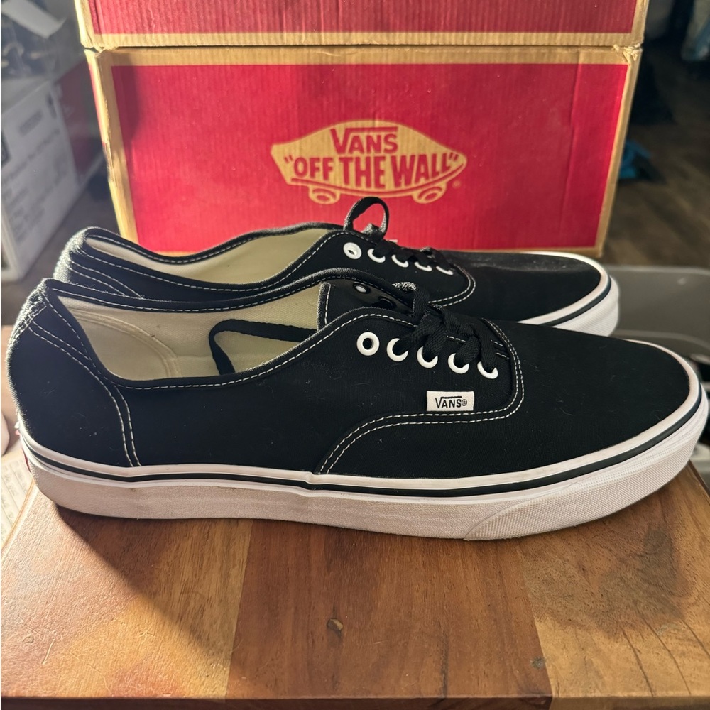 Size 13 Vans Era Like New